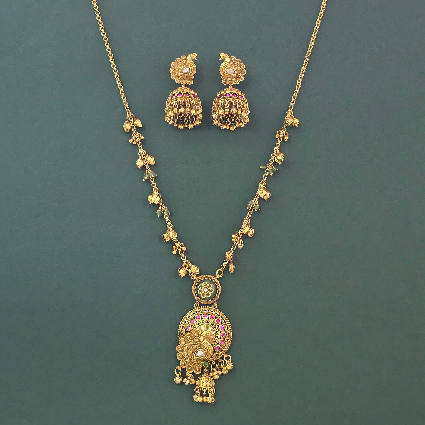 Antique Kundan Pendant Set – Matte Gold Plating | Indian Heritage