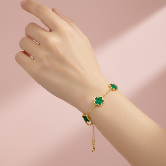 5-Motif Green Flower Station Chain Bracelet | 18K Gold Plated