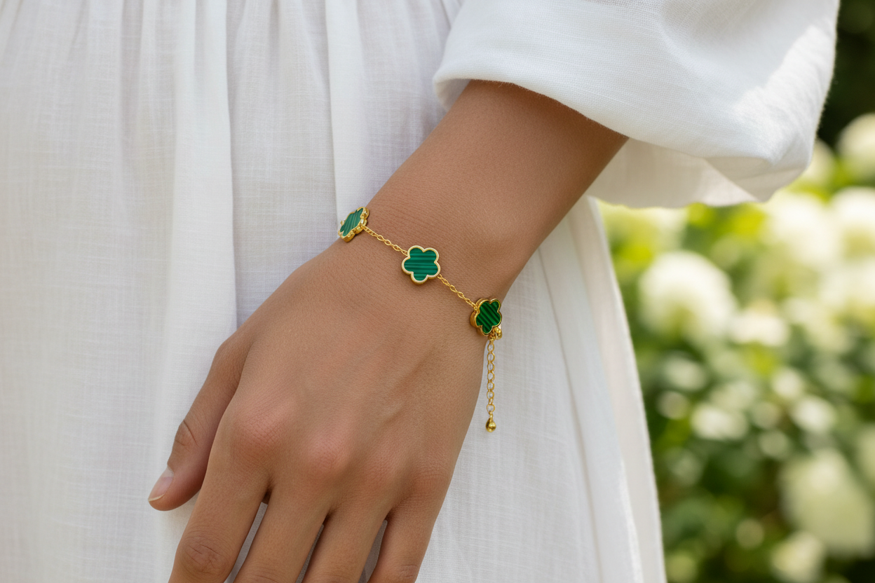 5-Motif Green Flower Station Chain Bracelet | 18K Gold Plated