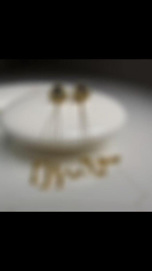 traditional  Kashmiri earrings,Dejhoor earrings,feature a long chain, ghungroo bells, and kundan stone embellishments